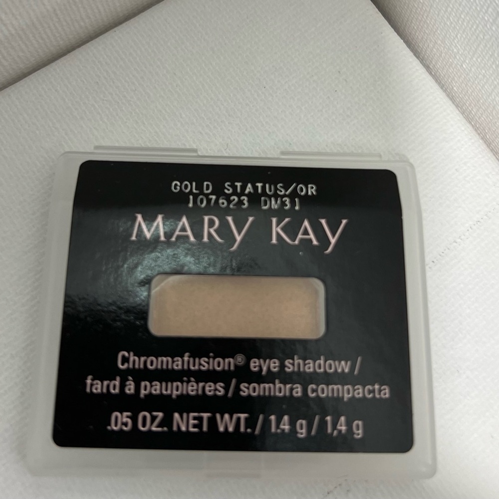 Mary Kay Chromafusion Gold Status Eyeshadow - New